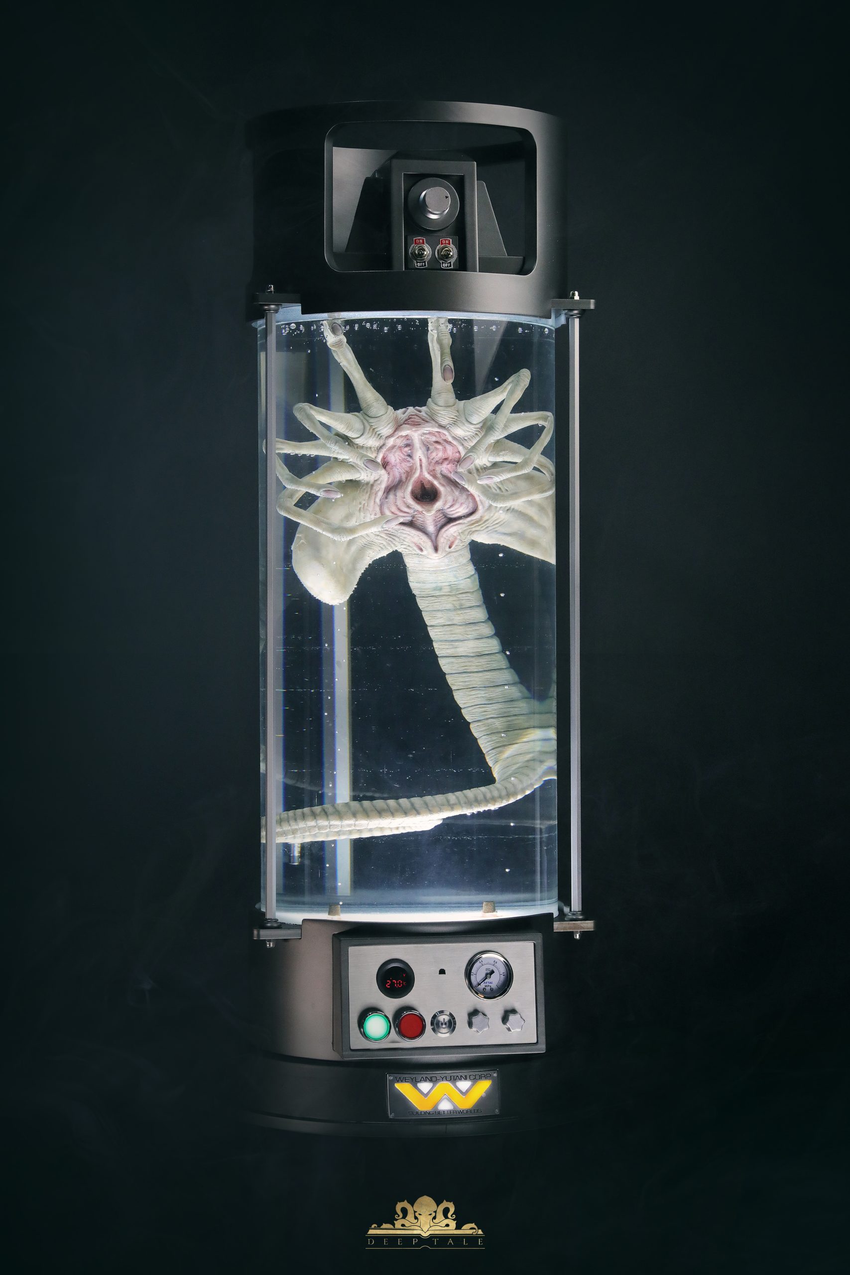 Deep Tale Studio – Alien Facehugger Stasis Chamber