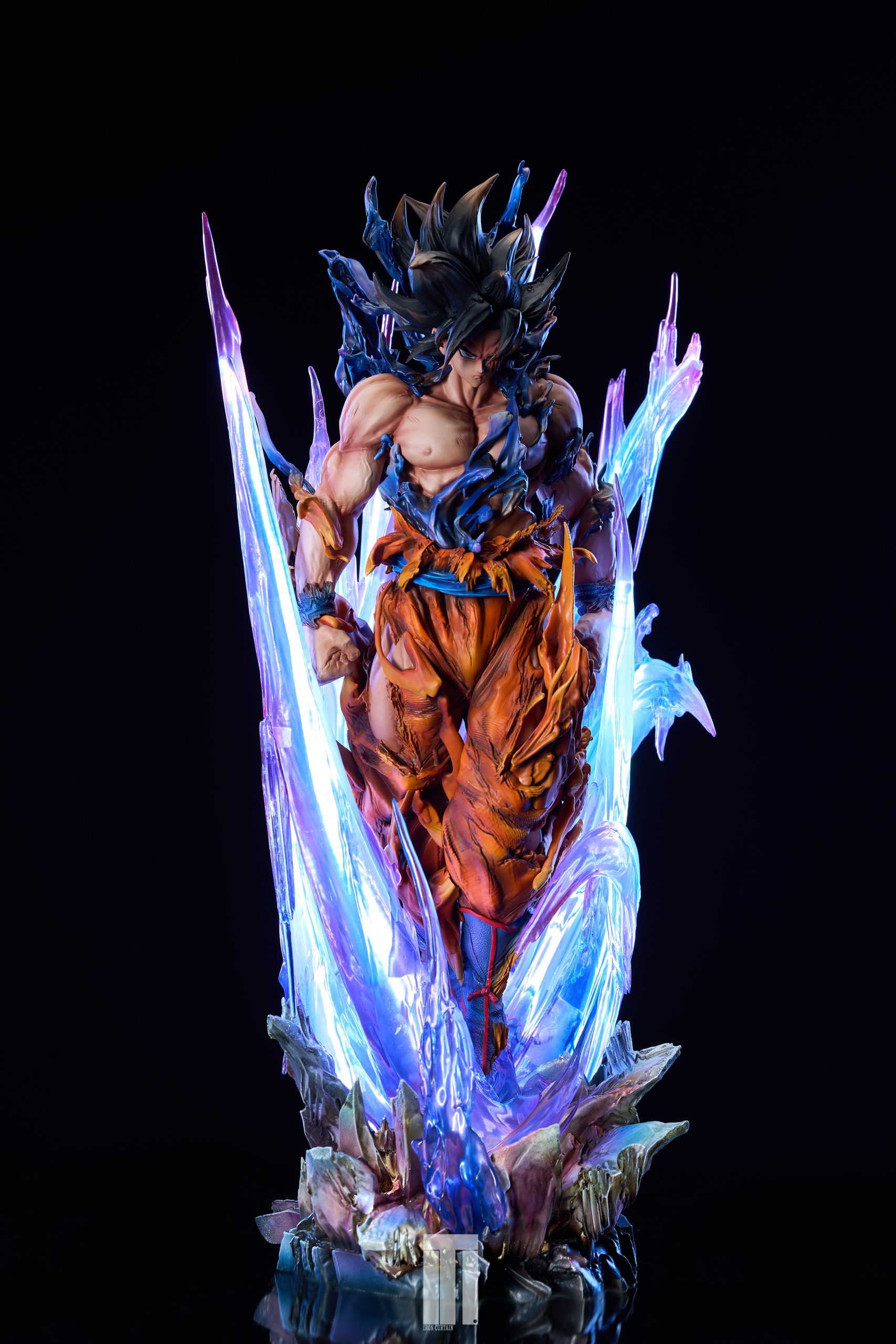Iron Curtain Studio – Dragon Ball Ultimate Freedom Son Goku