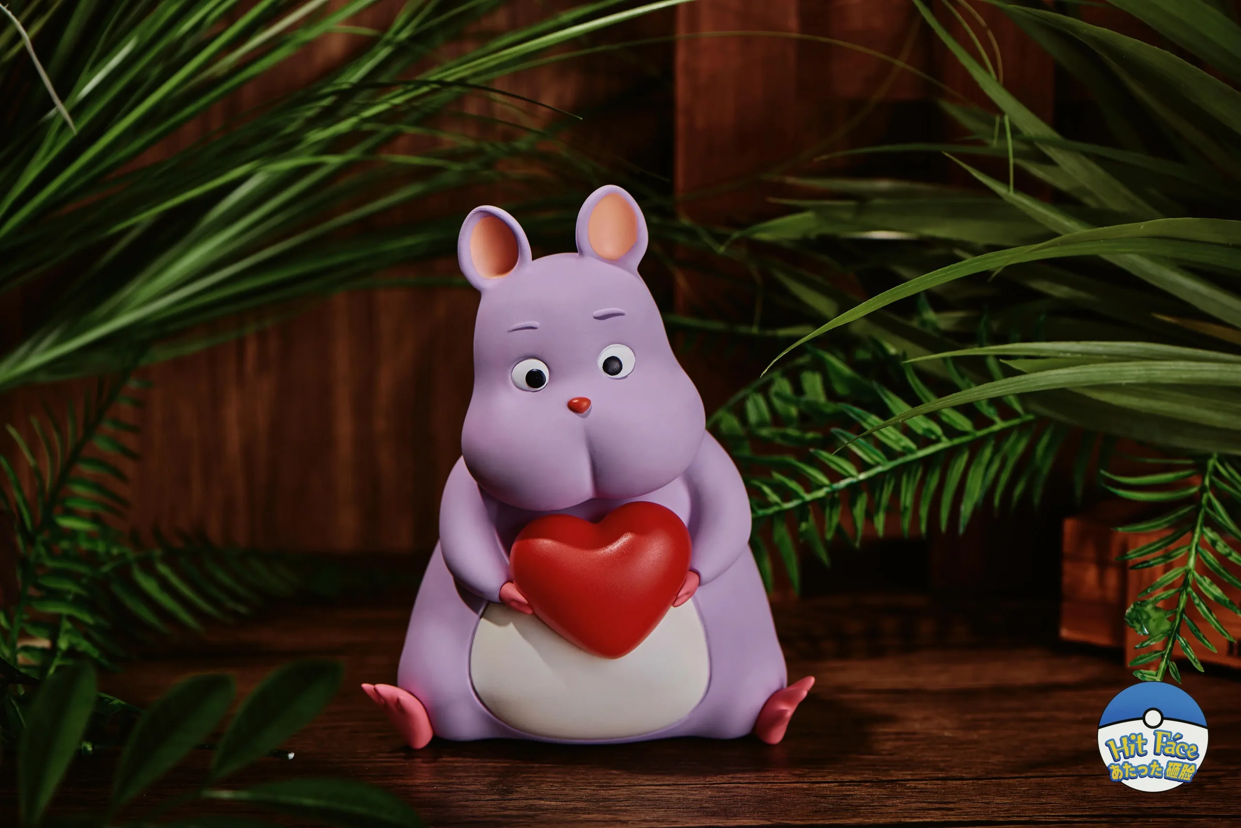 Hit Face Studio – Spirited Away Boh Holding a Heart