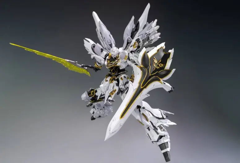 Hui Xing Ke Ji – Original 1/100 White Wolf Triple Speed Assembling Model (Licensed)