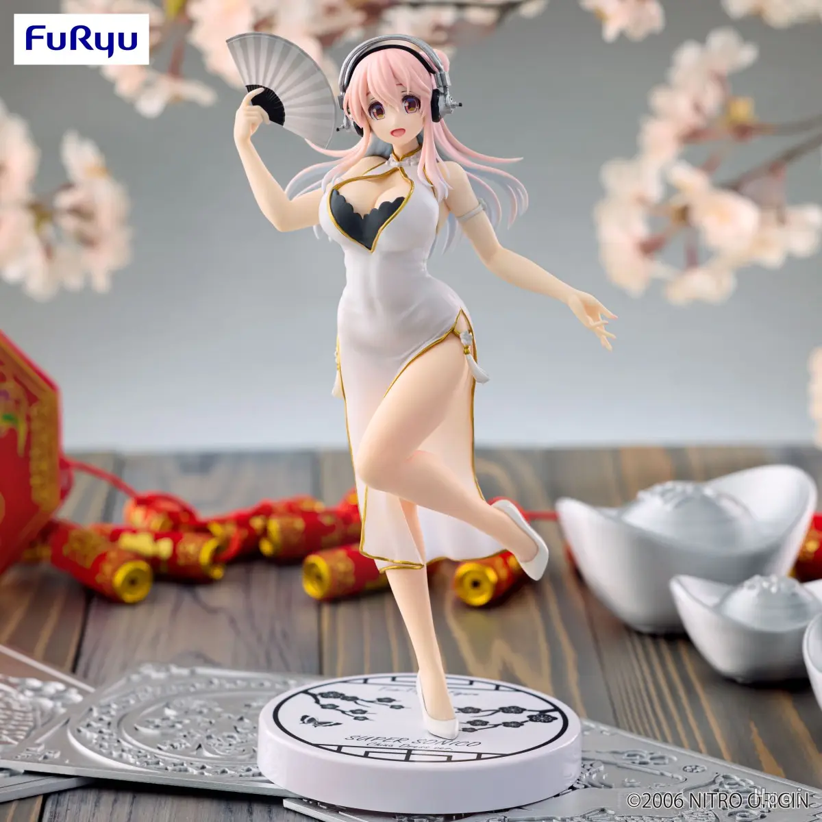 FURYU – SoniComi (Super Sonico) Sonico Trio-Try-iT Figure White China Dress ver. (Licensed)