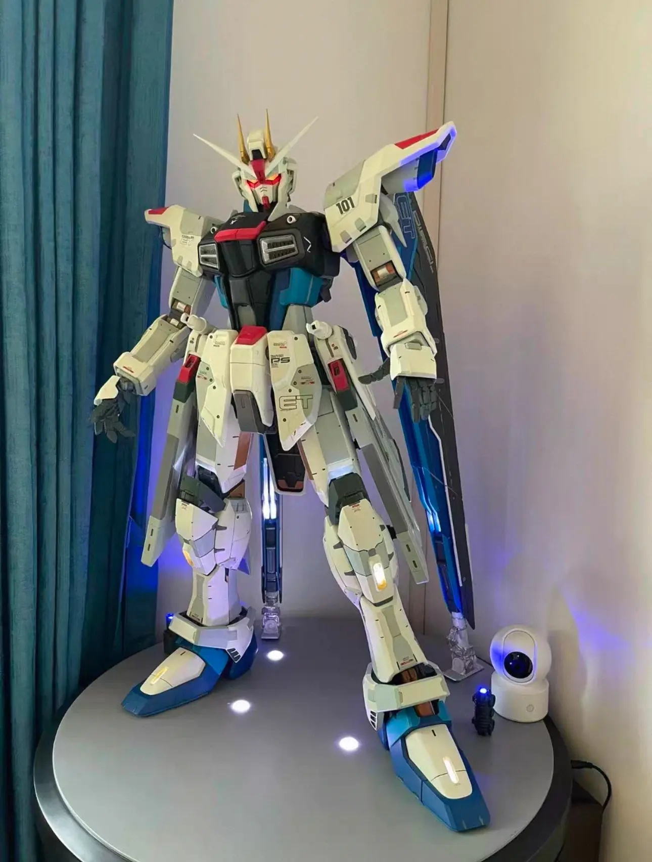 Rocket Studio – ZGMF-X10A Freedom Gundam