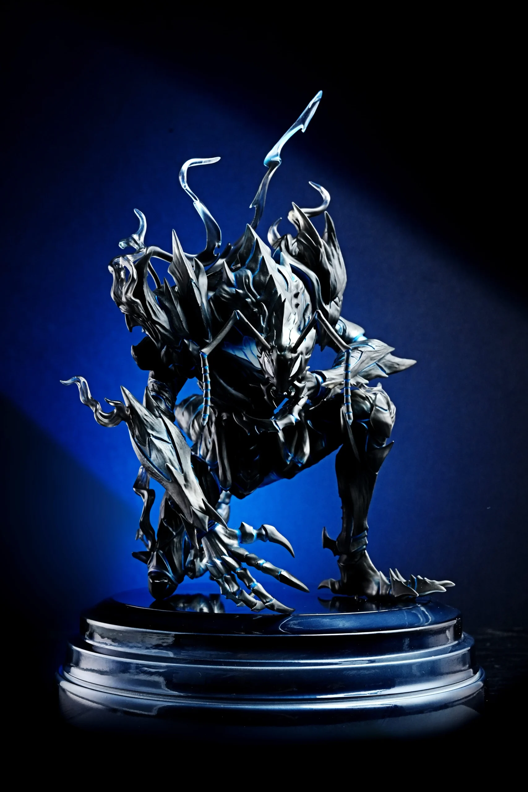 Four Horsemen Studio – Solo Leveling Sung Jin Woo & Ant King Beru